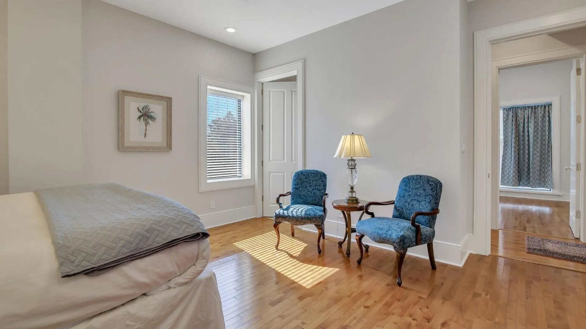 Sky Suite At 300 Drayton Savannah USA